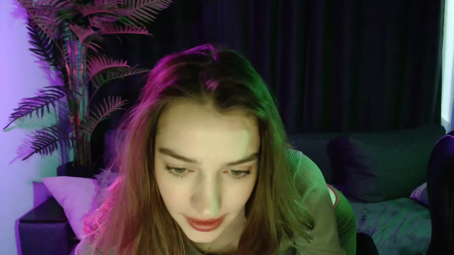 Gallery image thumbnail from LaraMinx's myfreecams stream on, 04/26/2026, 11:09 image 6 of 20