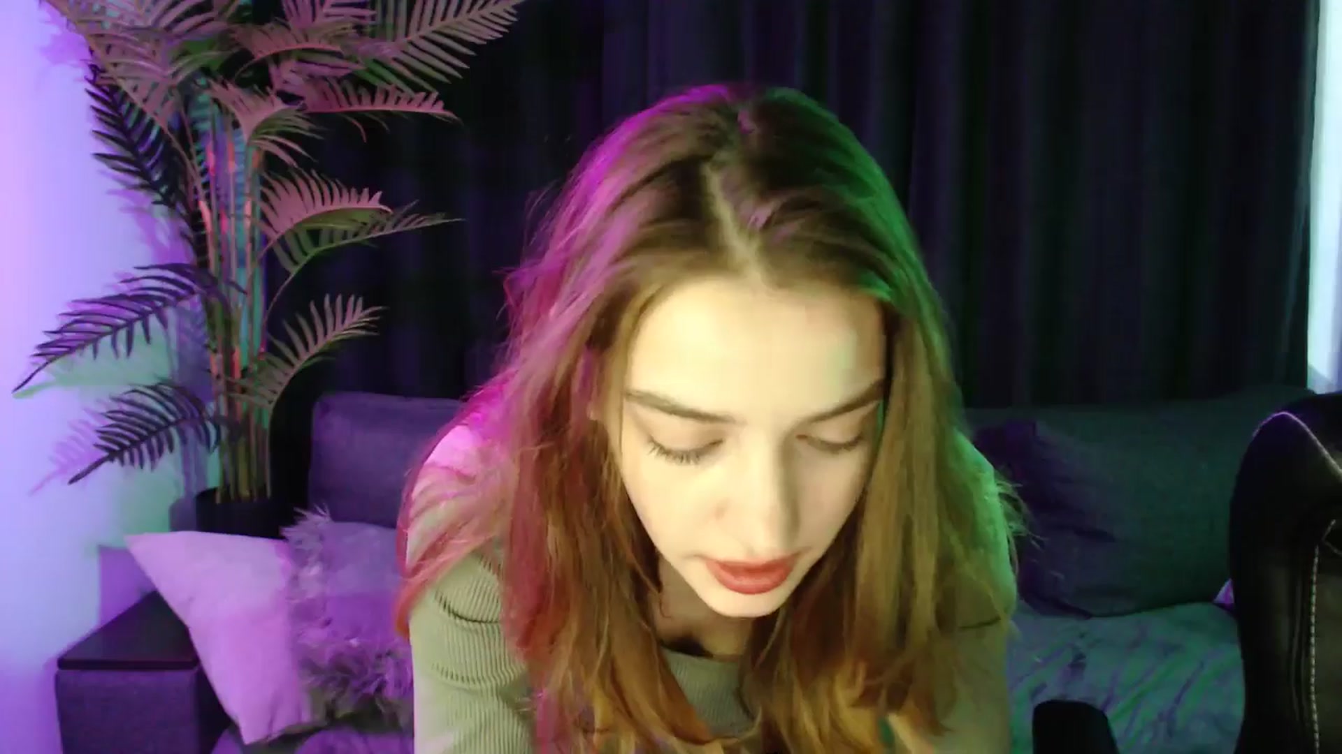 Gallery image thumbnail from LaraMinx's myfreecams stream on, 04/26/2026, 11:09 image 4 of 20