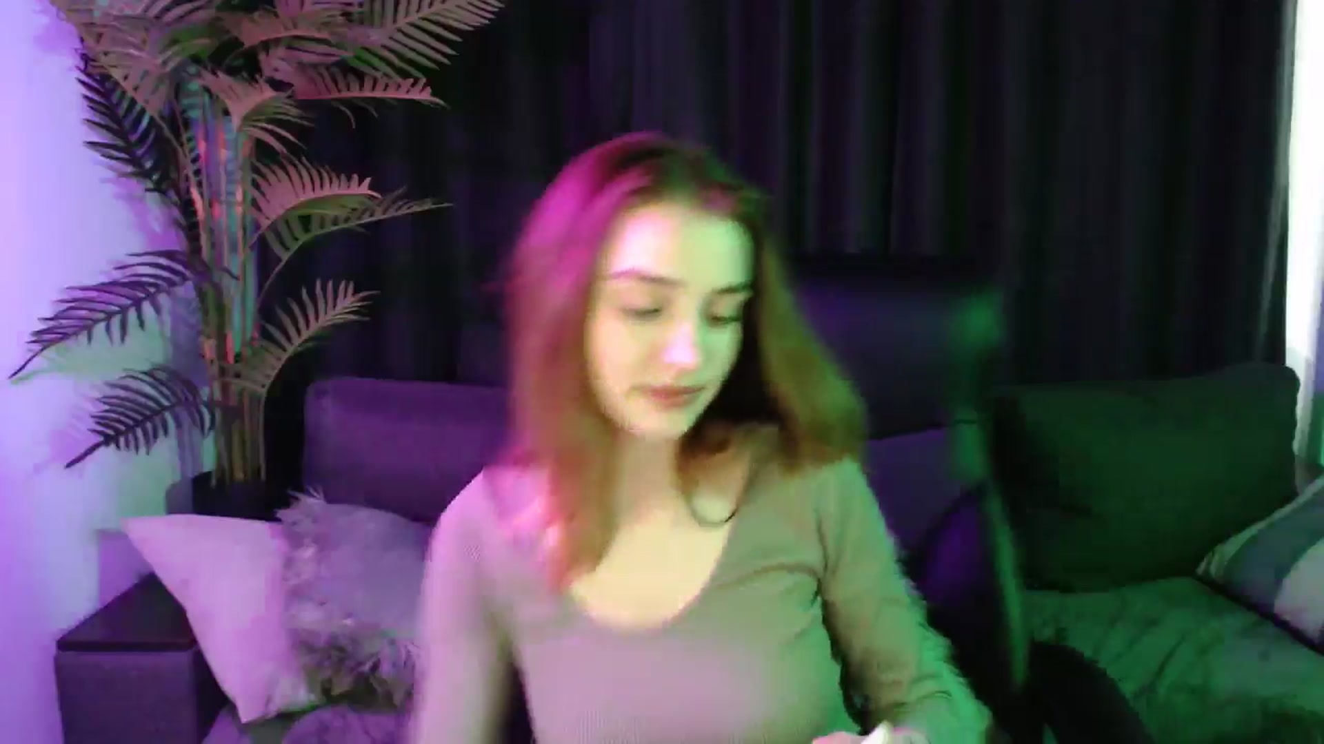 Gallery image thumbnail from LaraMinx's myfreecams stream on, 04/26/2026, 11:09 image 13 of 20