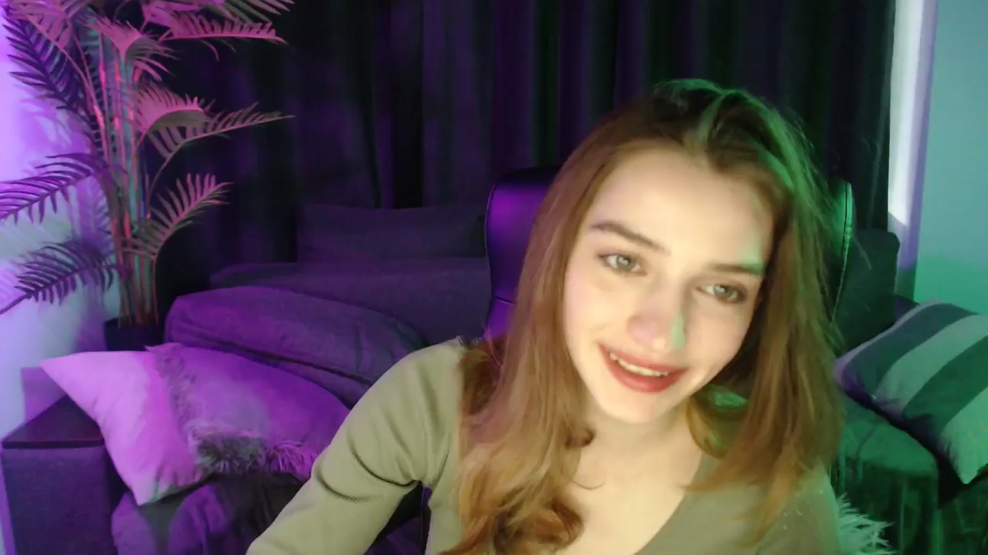 Gallery image thumbnail from LaraMinx's myfreecams stream on, 04/26/2026, 13:06 image 1 of 20