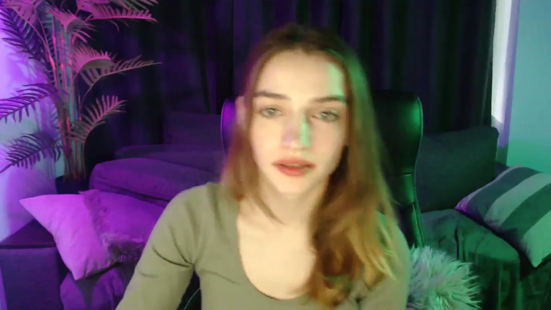 Gallery image thumbnail from LaraMinx's myfreecams stream on, 04/26/2026, 13:06 image 9 of 20