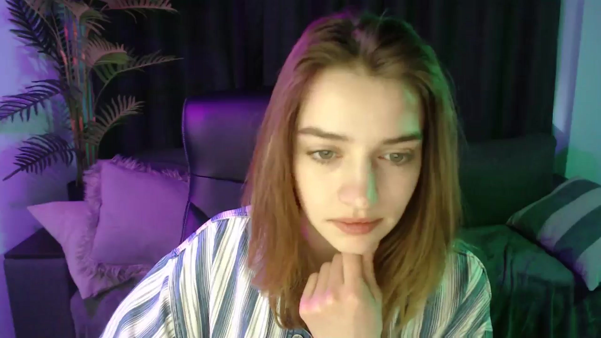 Gallery image thumbnail from LaraMinx's myfreecams stream on, 04/27/2026, 10:26 image 5 of 20