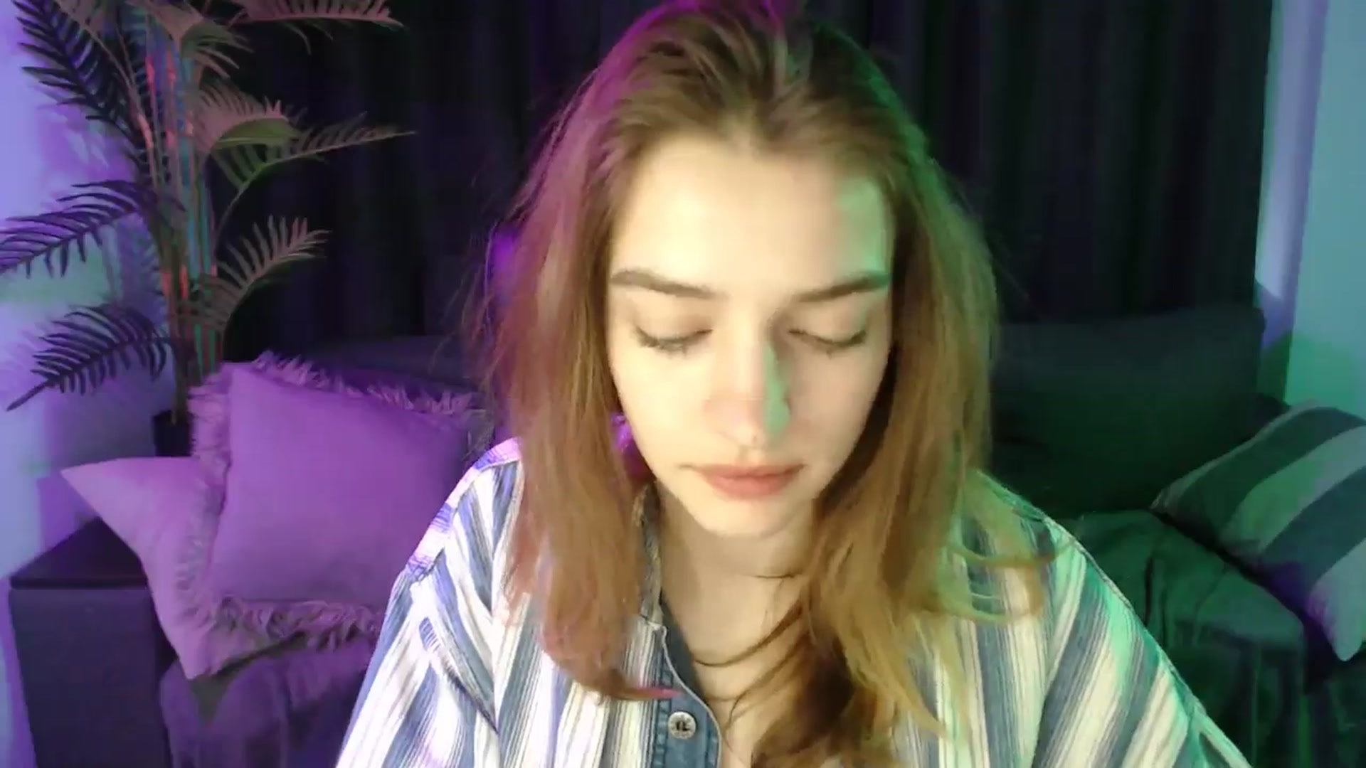 Gallery image thumbnail from LaraMinx's myfreecams stream on, 04/27/2026, 10:26 image 2 of 20