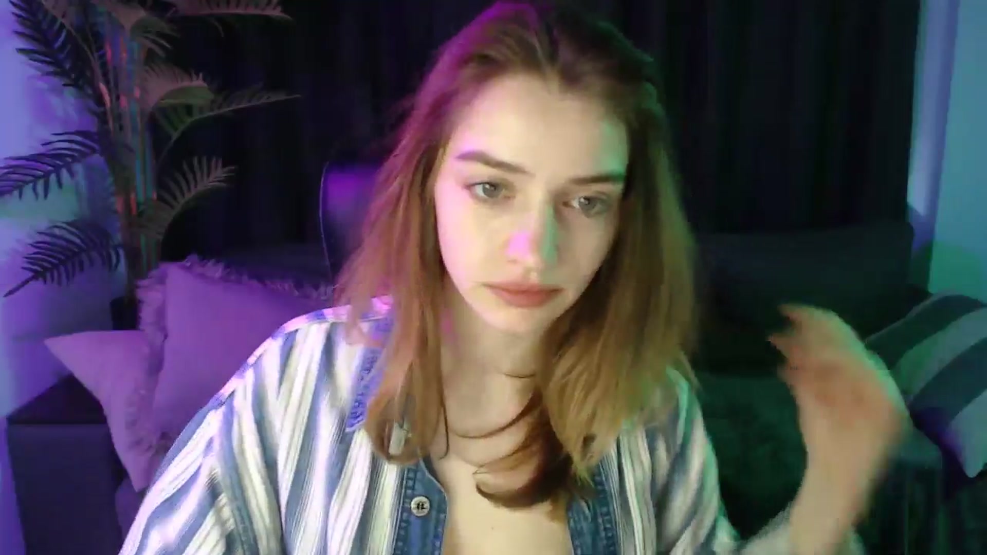 Gallery image thumbnail from LaraMinx's myfreecams stream on, 04/27/2026, 10:26 image 7 of 20