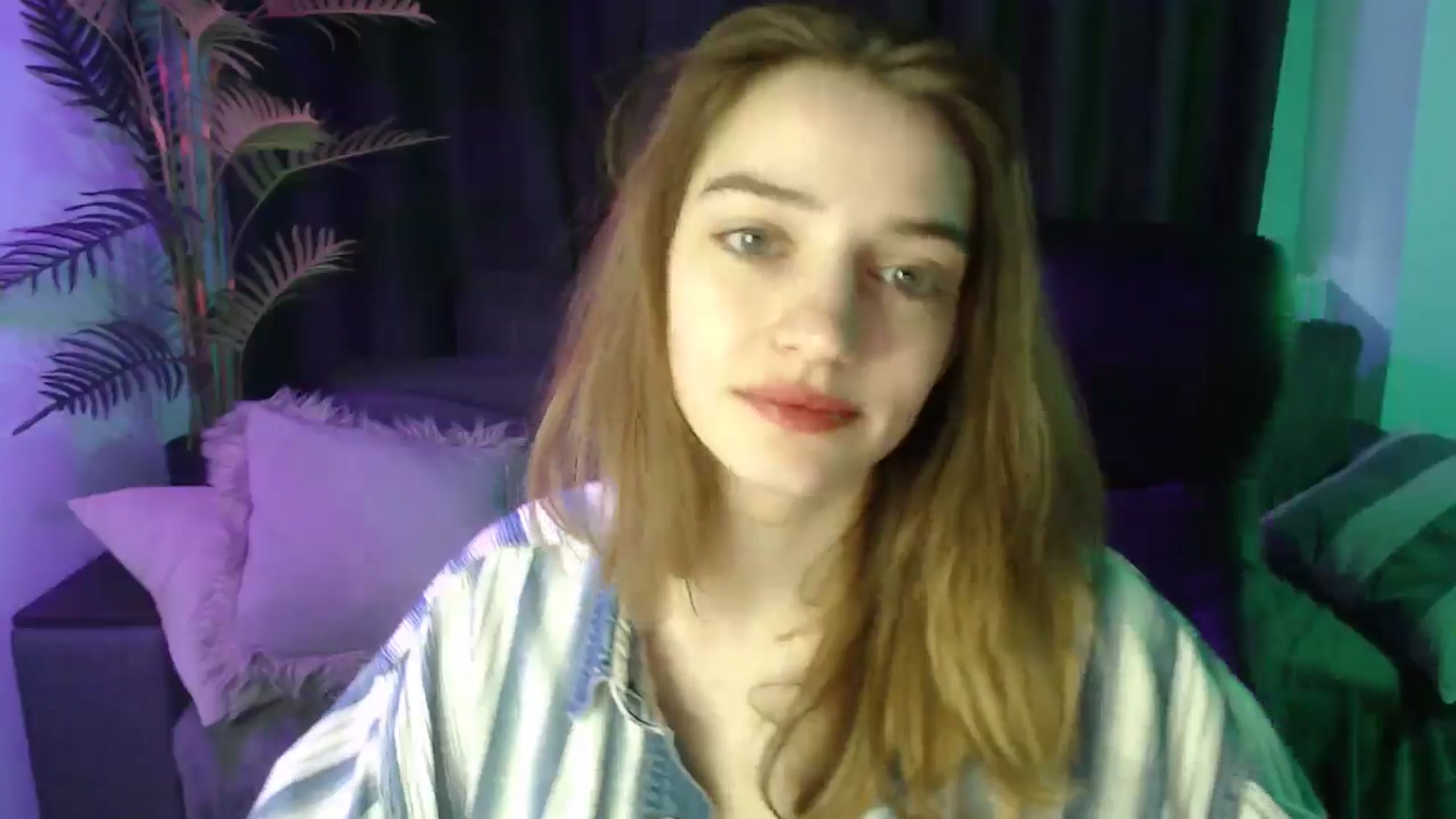 Gallery image thumbnail from LaraMinx's myfreecams stream on, 04/27/2026, 13:06 image 2 of 20