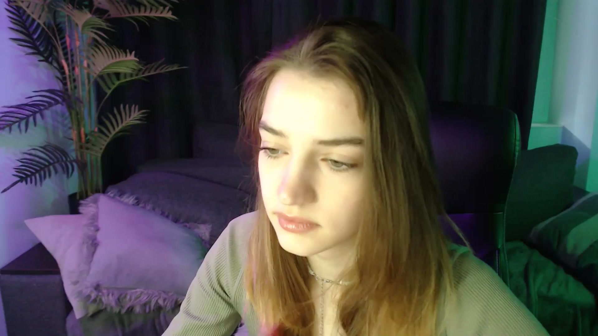 Gallery image thumbnail from LaraMinx's myfreecams stream on, 04/28/2026, 08:44 image 8 of 20