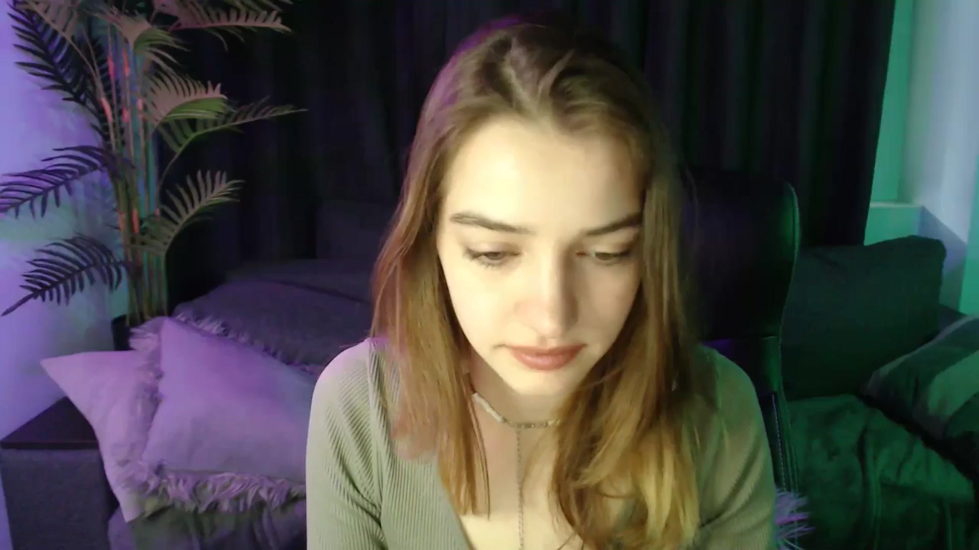 Gallery image thumbnail from LaraMinx's myfreecams stream on, 04/28/2026, 08:44 image 20 of 20