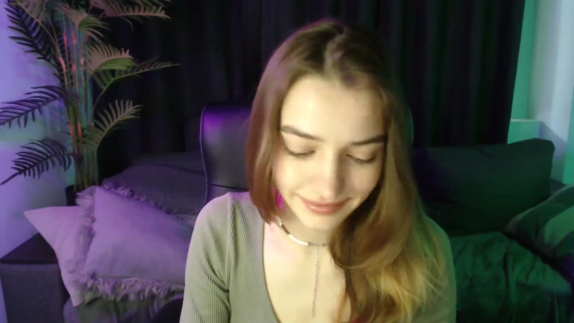 Gallery image thumbnail from LaraMinx's myfreecams stream on, 04/28/2026, 11:16 image 5 of 20
