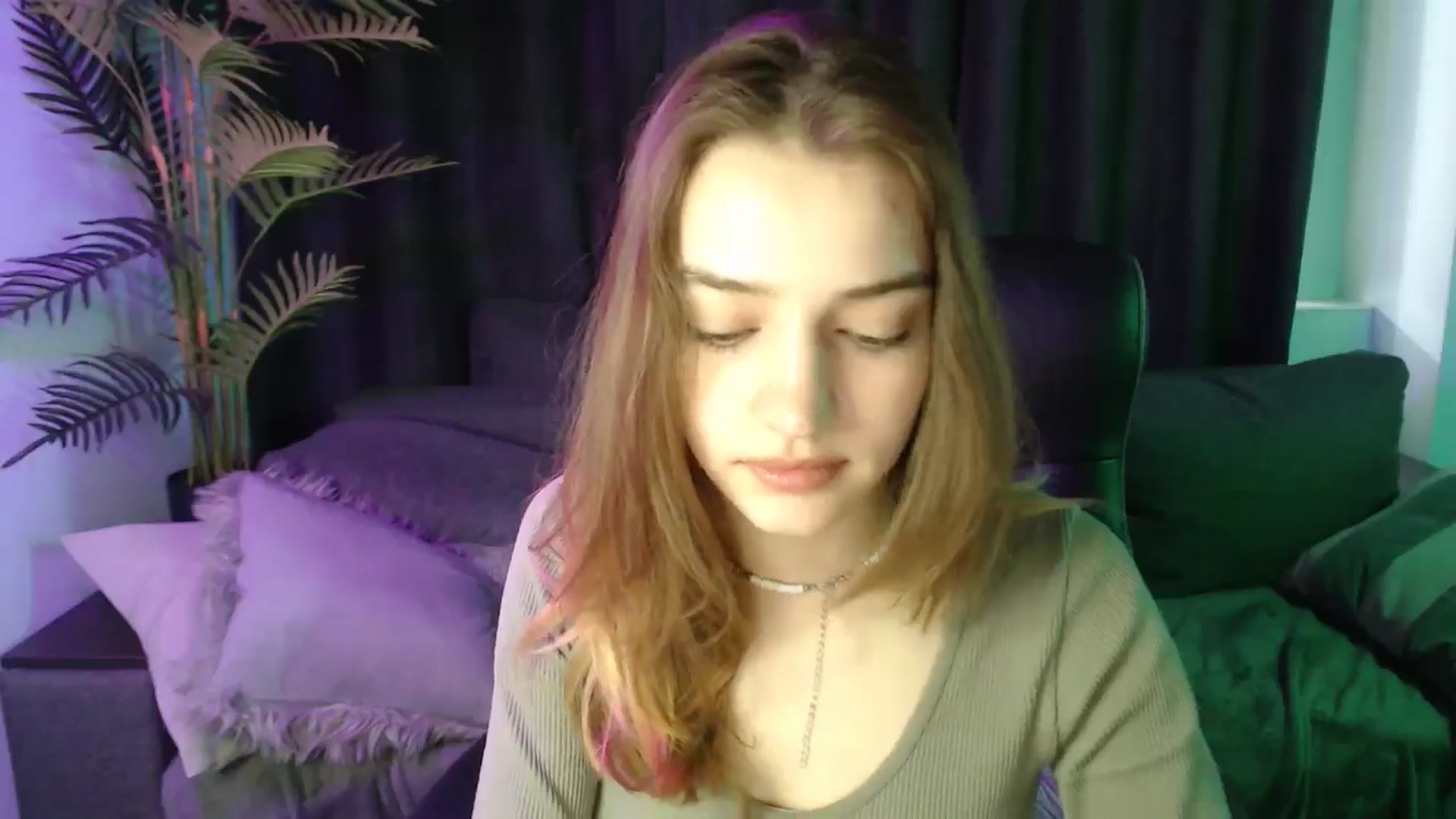Gallery image thumbnail from LaraMinx's myfreecams stream on, 04/28/2026, 11:16 image 19 of 20