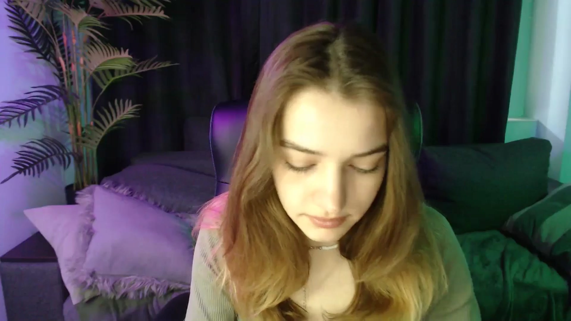 Gallery image thumbnail from LaraMinx's myfreecams stream on, 04/28/2026, 11:16 image 4 of 20