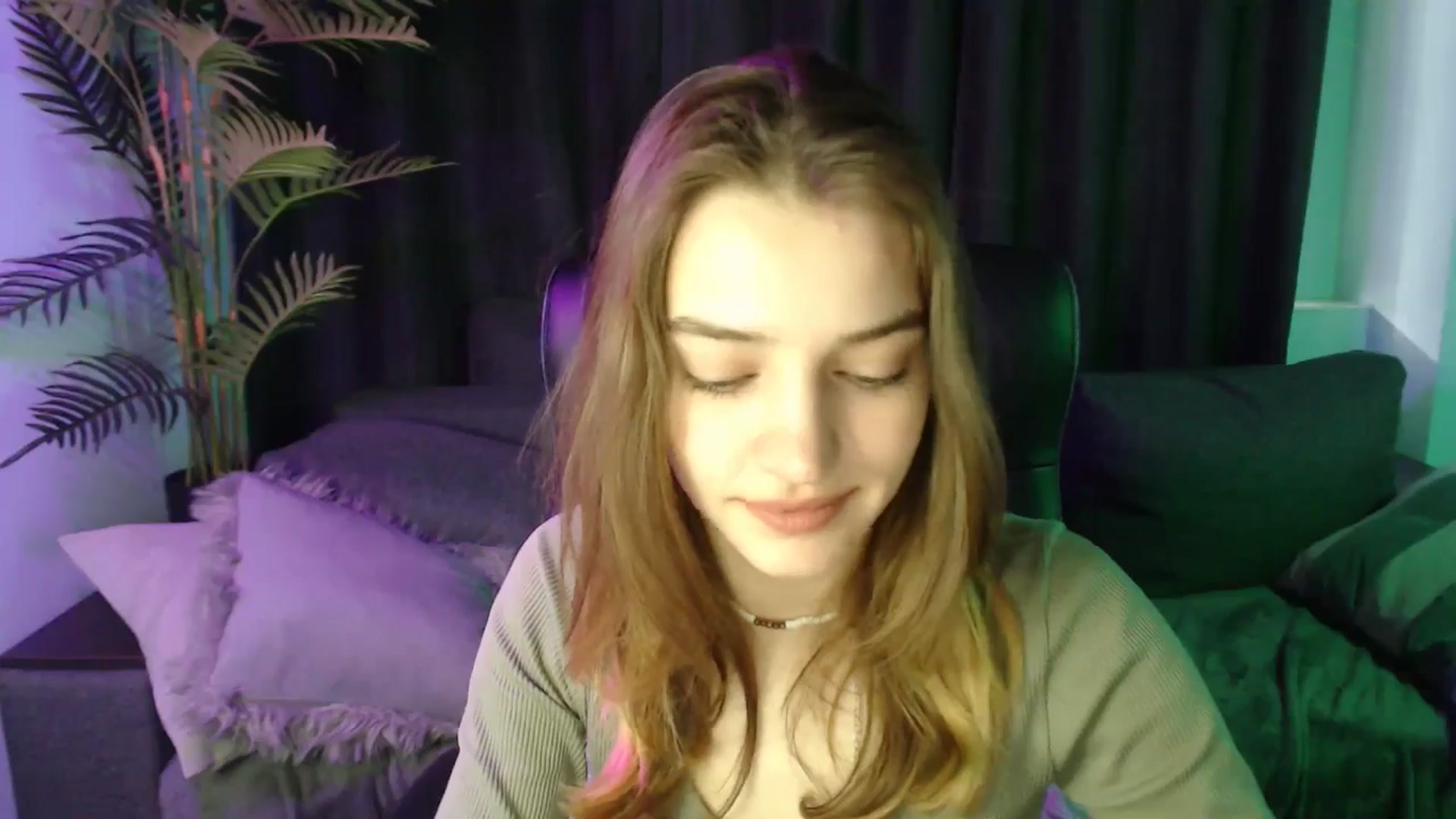 Gallery image thumbnail from LaraMinx's myfreecams stream on, 04/28/2026, 12:50 image 4 of 20