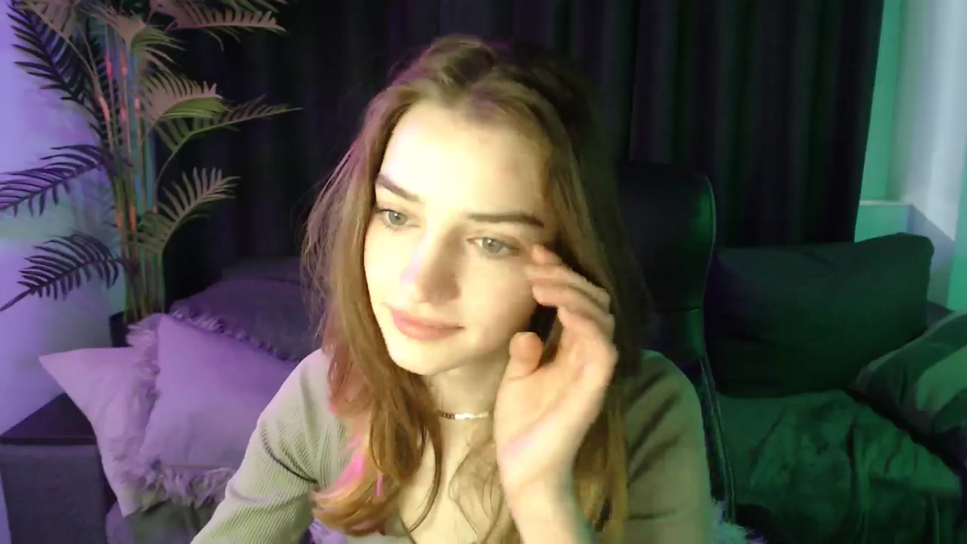 Gallery image thumbnail from LaraMinx's myfreecams stream on, 04/28/2026, 12:50 image 3 of 20