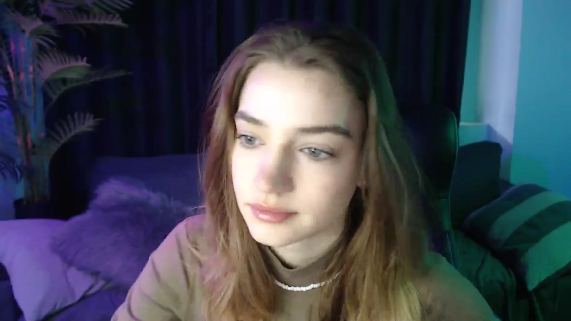 Gallery image thumbnail from LaraMinx's myfreecams stream on, 04/29/2026, 08:55 image 2 of 20