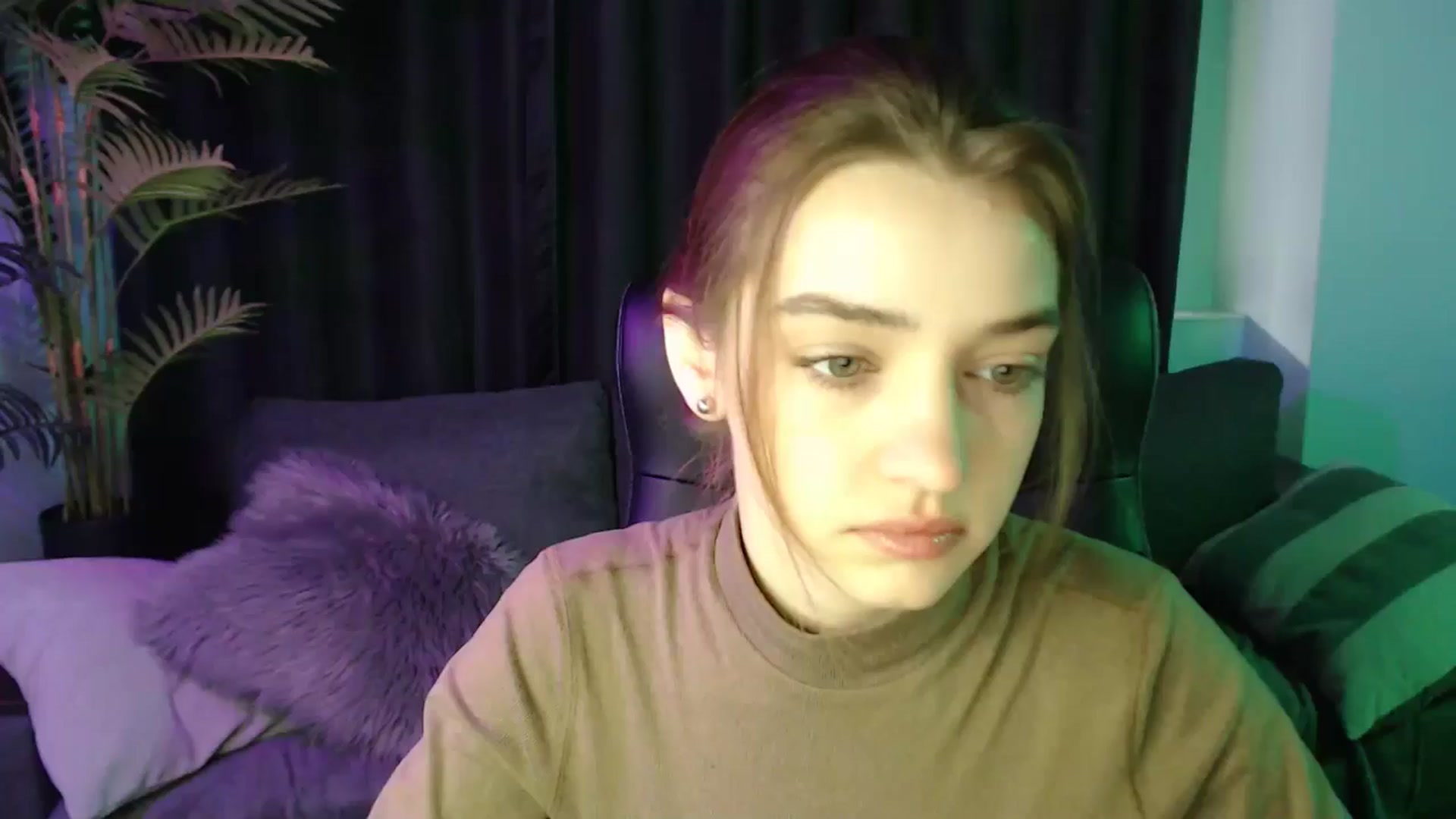 Gallery image thumbnail from LaraMinx's myfreecams stream on, 04/29/2026, 08:55 image 11 of 20