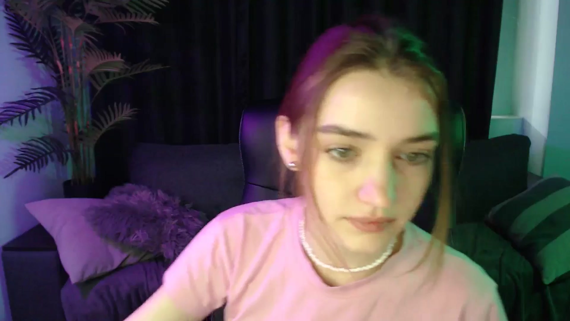Gallery image thumbnail from LaraMinx's myfreecams stream on, 04/29/2026, 10:13 image 20 of 20