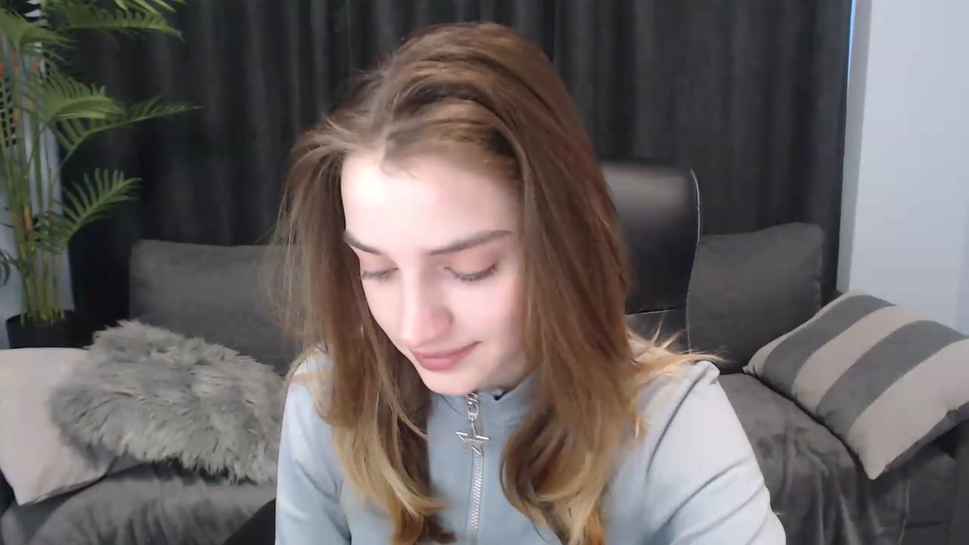Gallery image thumbnail from LaraMinx's myfreecams stream on, 05/04/2026, 10:24 image 5 of 20
