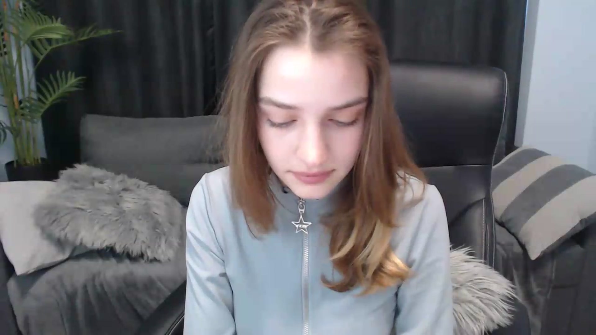 Gallery image thumbnail from LaraMinx's myfreecams stream on, 05/04/2026, 10:24 image 20 of 20