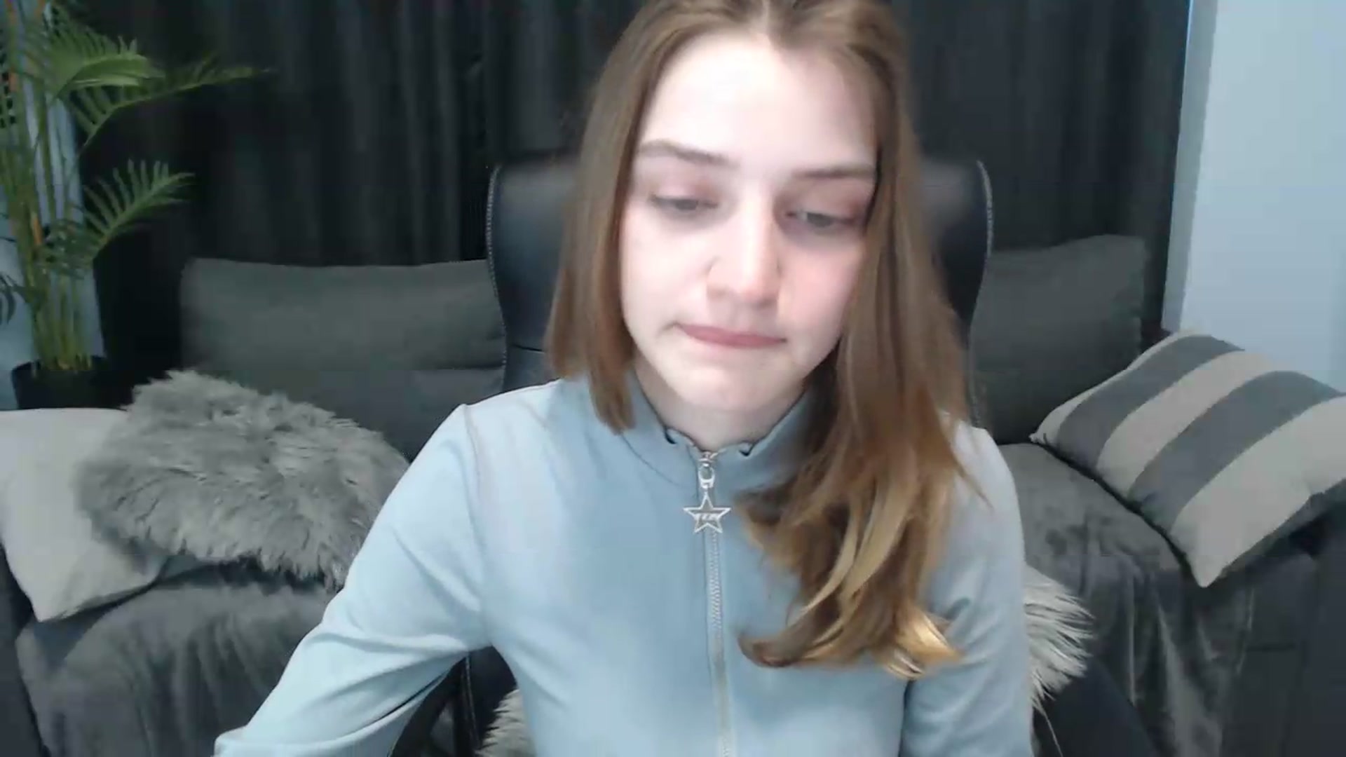 Gallery image thumbnail from LaraMinx's myfreecams stream on, 05/04/2026, 10:24 image 18 of 20