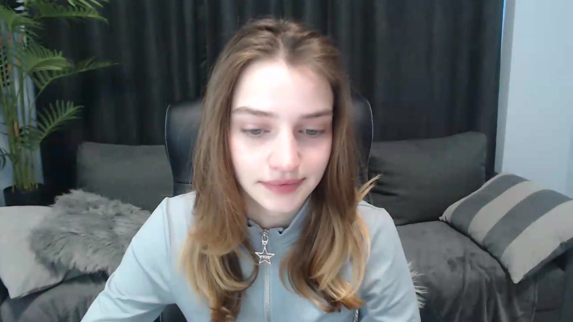 Gallery image thumbnail from LaraMinx's myfreecams stream on, 05/04/2026, 10:24 image 11 of 20