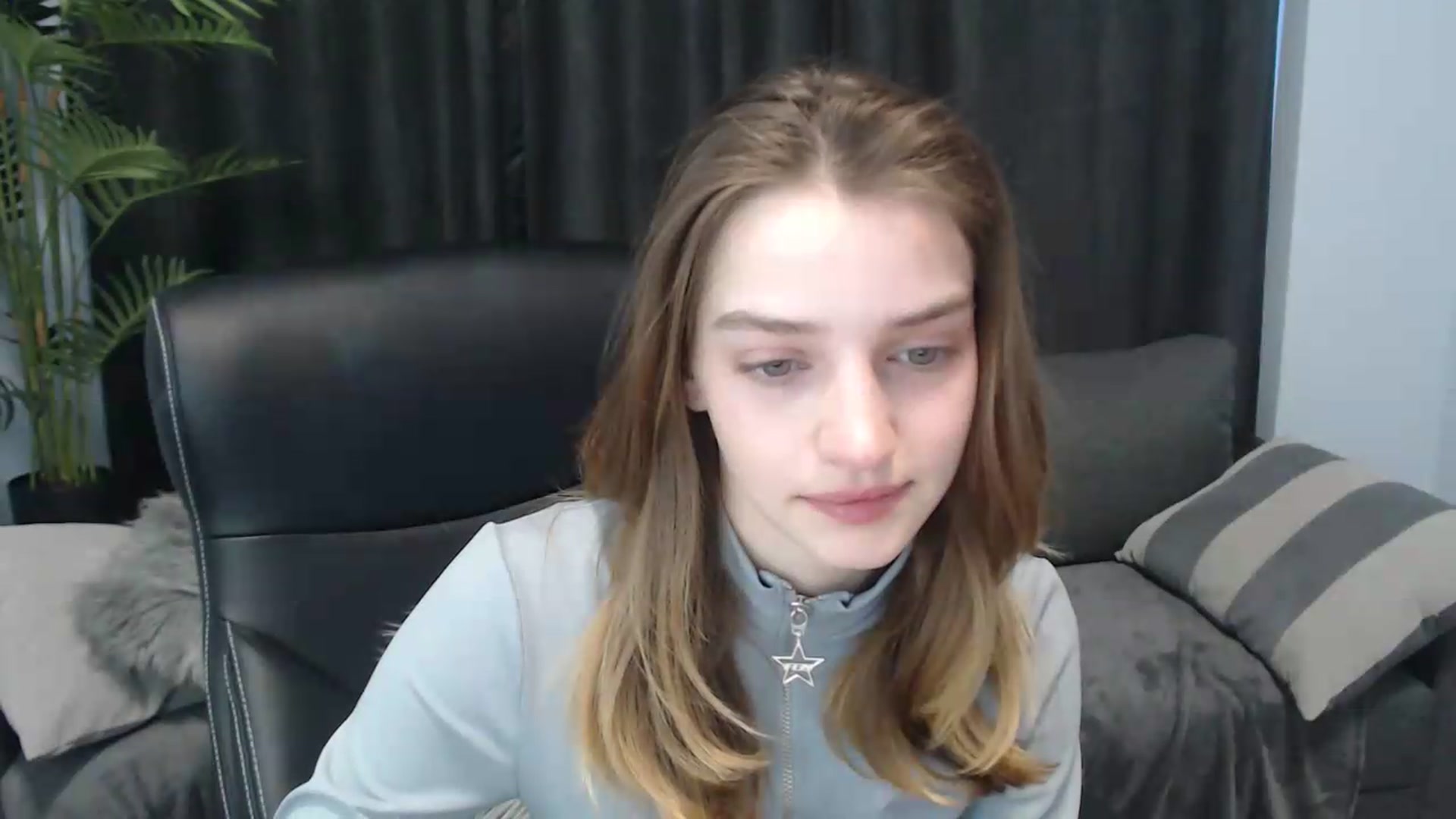 Gallery image thumbnail from LaraMinx's myfreecams stream on, 05/04/2026, 10:24 image 10 of 20