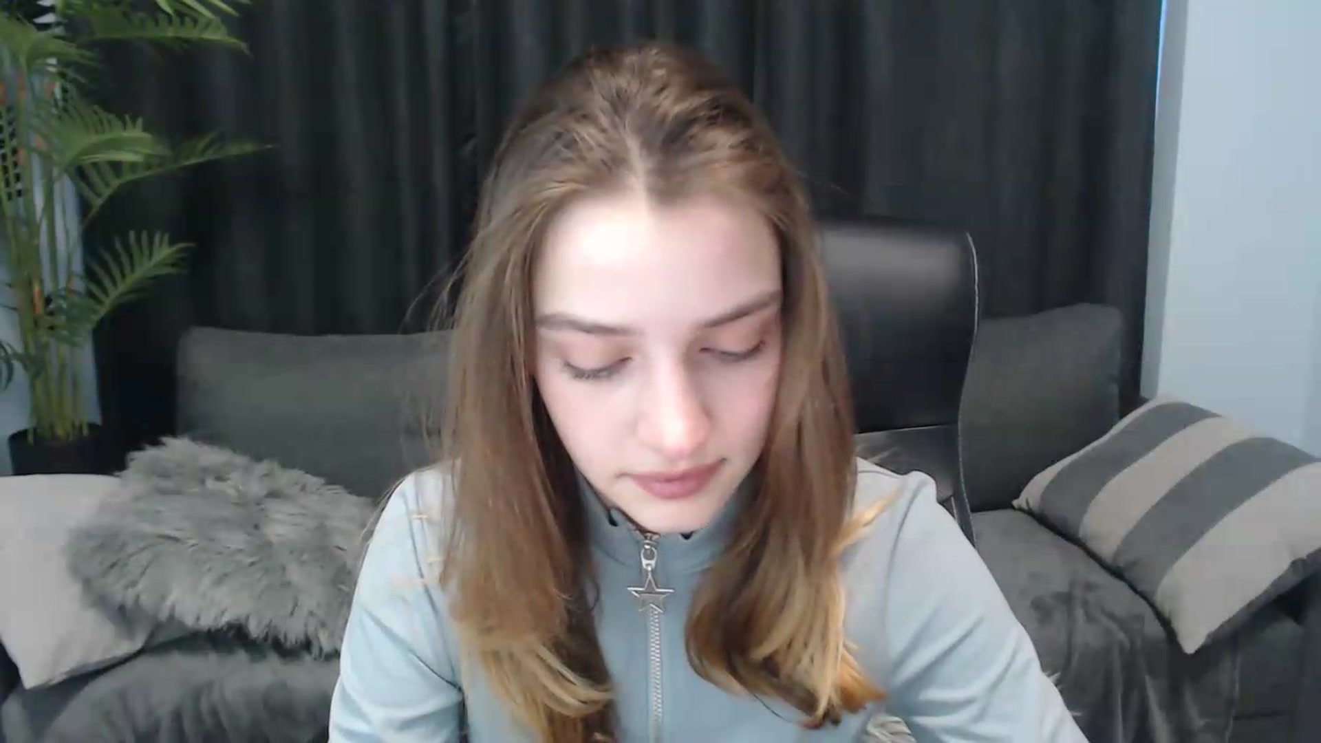 Gallery image thumbnail from LaraMinx's myfreecams stream on, 05/04/2026, 10:24 image 6 of 20