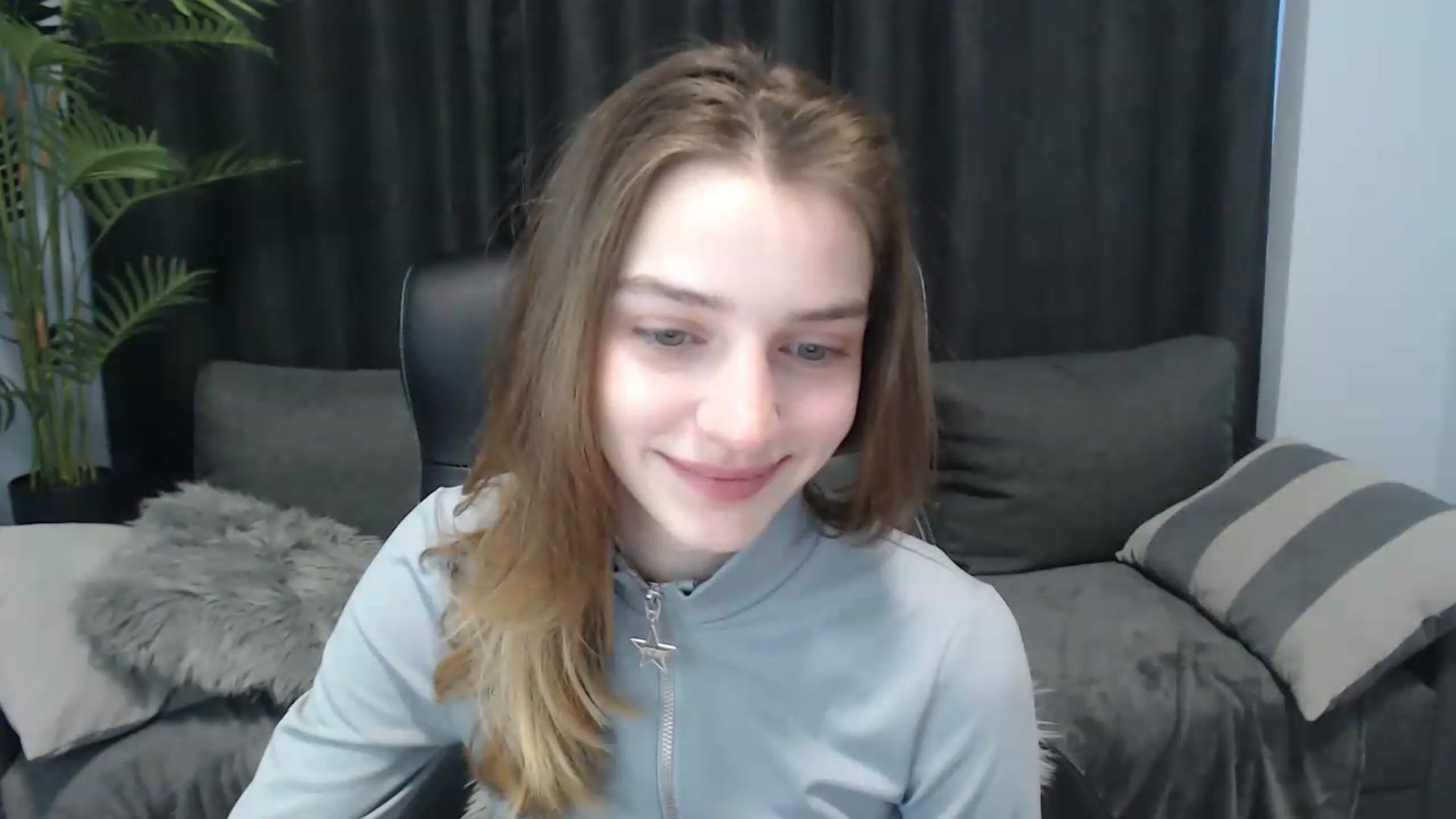 Gallery image thumbnail from LaraMinx's myfreecams stream on, 05/04/2026, 10:24 image 13 of 20