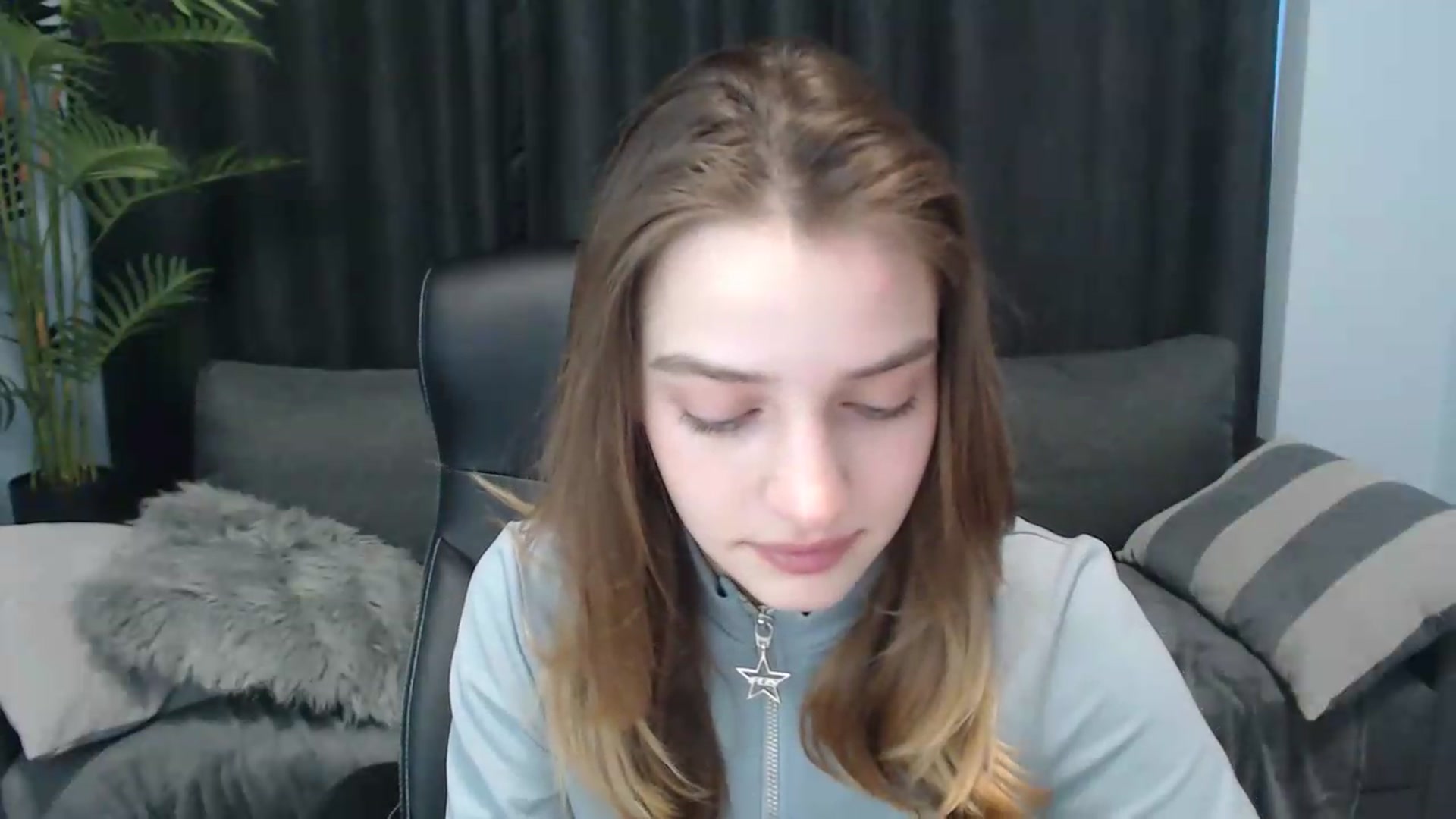 Gallery image thumbnail from LaraMinx's myfreecams stream on, 05/04/2026, 10:24 image 8 of 20