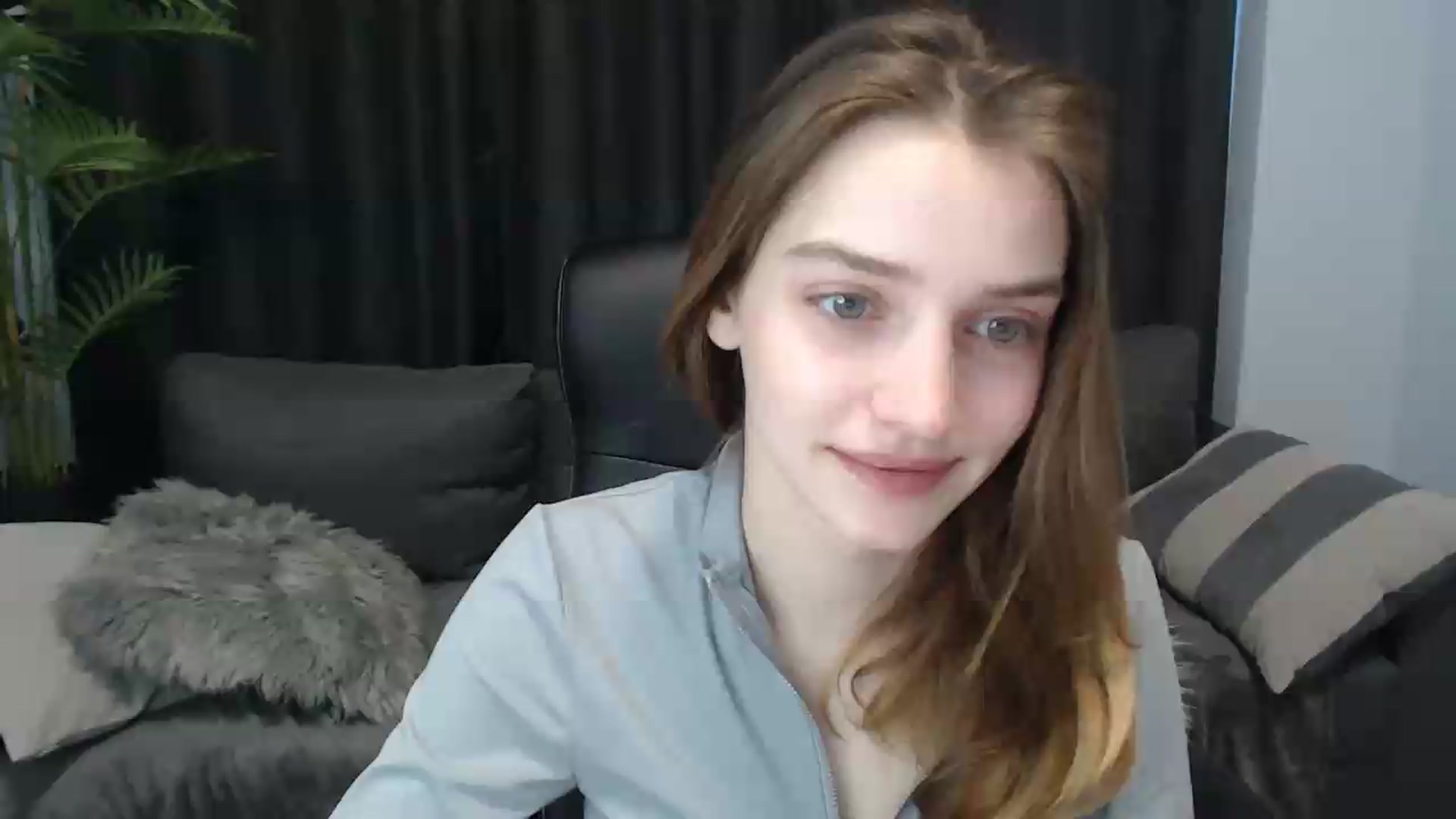 Gallery image thumbnail from LaraMinx's myfreecams stream on, 05/04/2026, 12:35 image 16 of 20