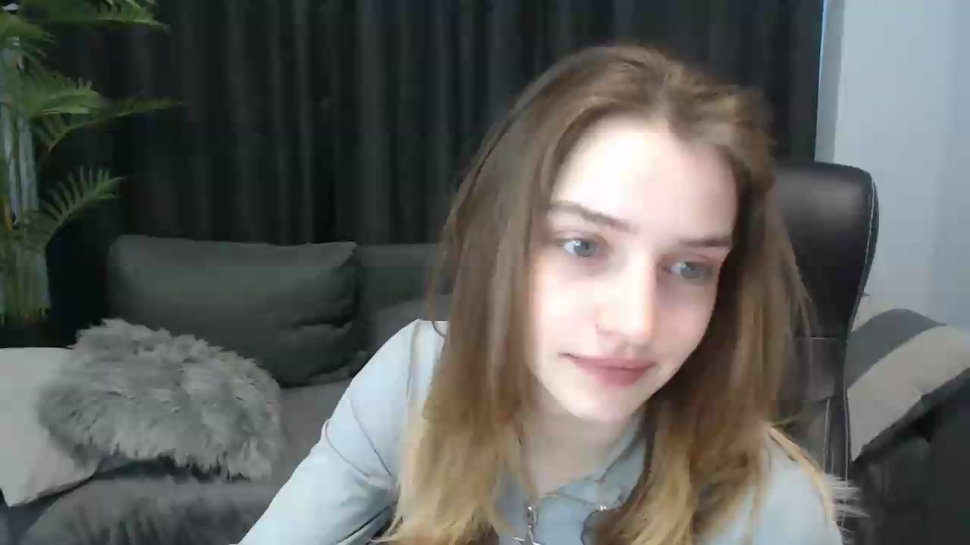 Gallery image thumbnail from LaraMinx's myfreecams stream on, 05/04/2026, 12:35 image 9 of 20