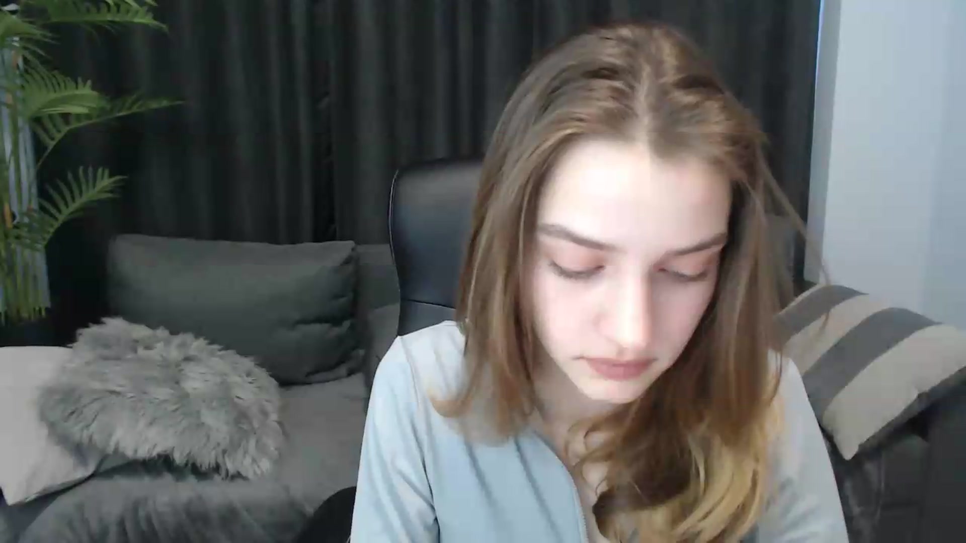 Gallery image thumbnail from LaraMinx's myfreecams stream on, 05/04/2026, 12:35 image 20 of 20