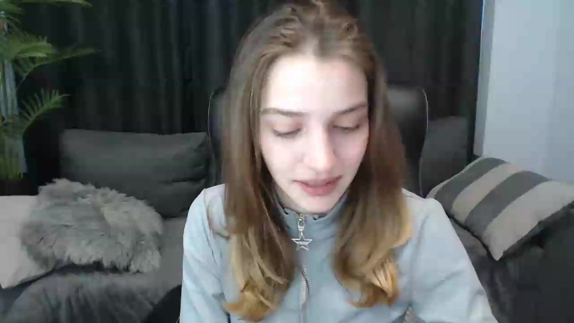 Gallery image thumbnail from LaraMinx's myfreecams stream on, 05/04/2026, 13:07 image 11 of 20