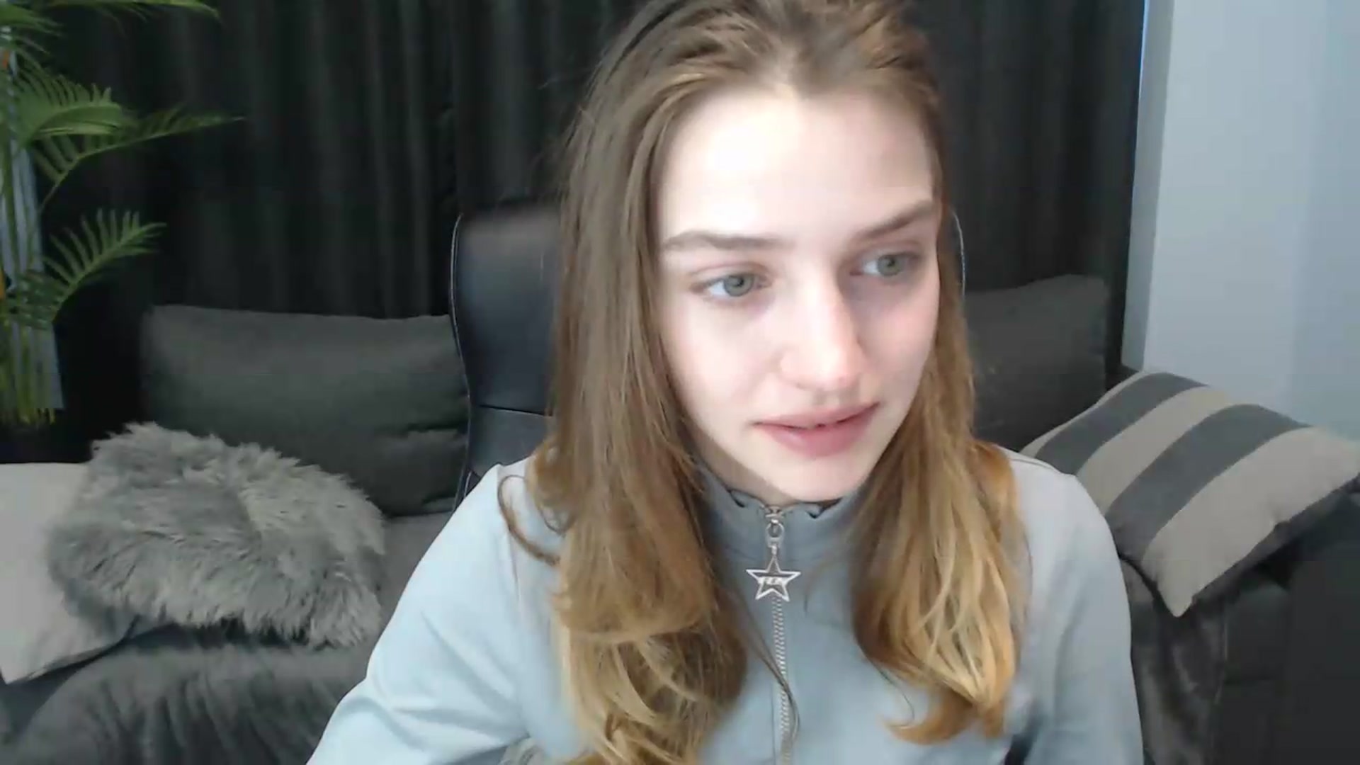 Gallery image thumbnail from LaraMinx's myfreecams stream on, 05/04/2026, 13:07 image 8 of 20