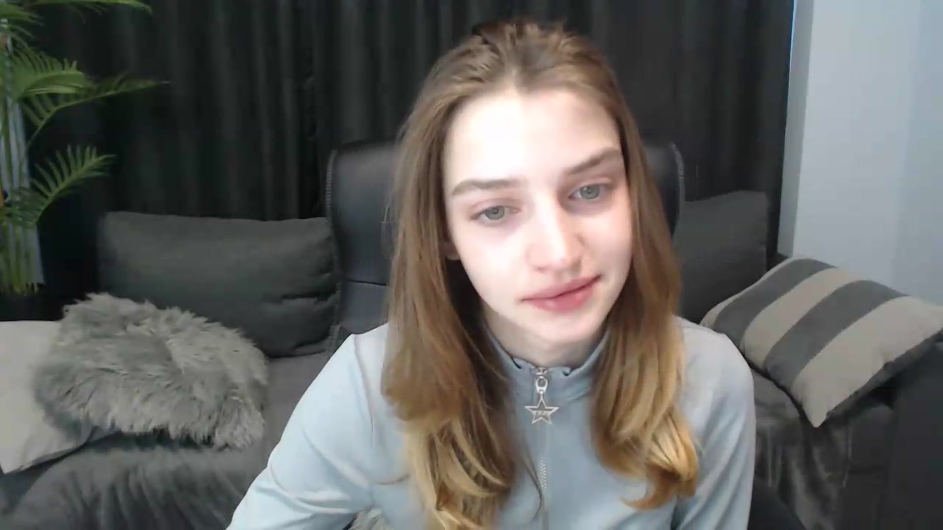 Gallery image thumbnail from LaraMinx's myfreecams stream on, 05/04/2026, 13:07 image 19 of 20