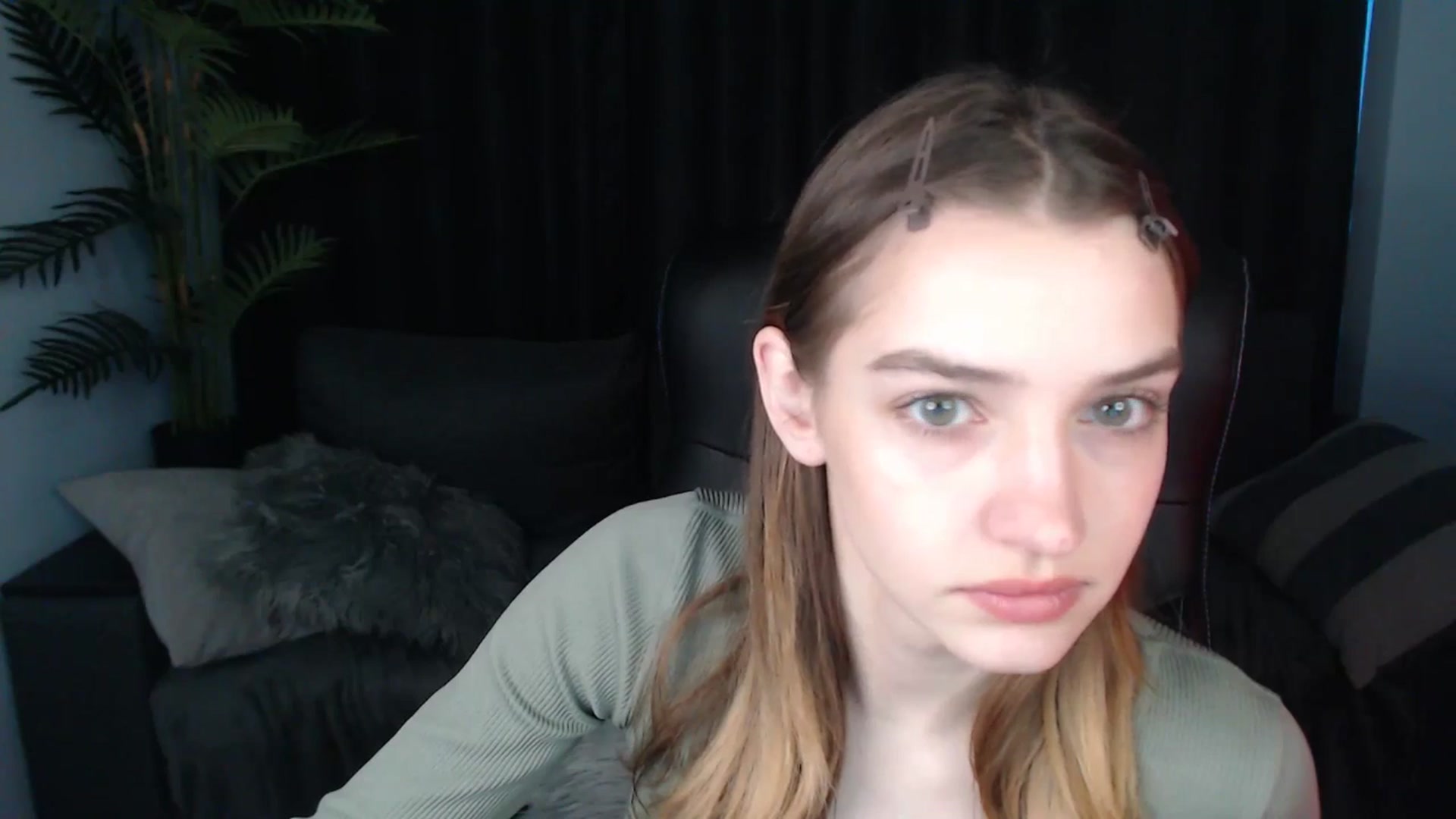 Gallery image thumbnail from LaraMinx's myfreecams stream on, 05/05/2026, 12:27 image 4 of 20