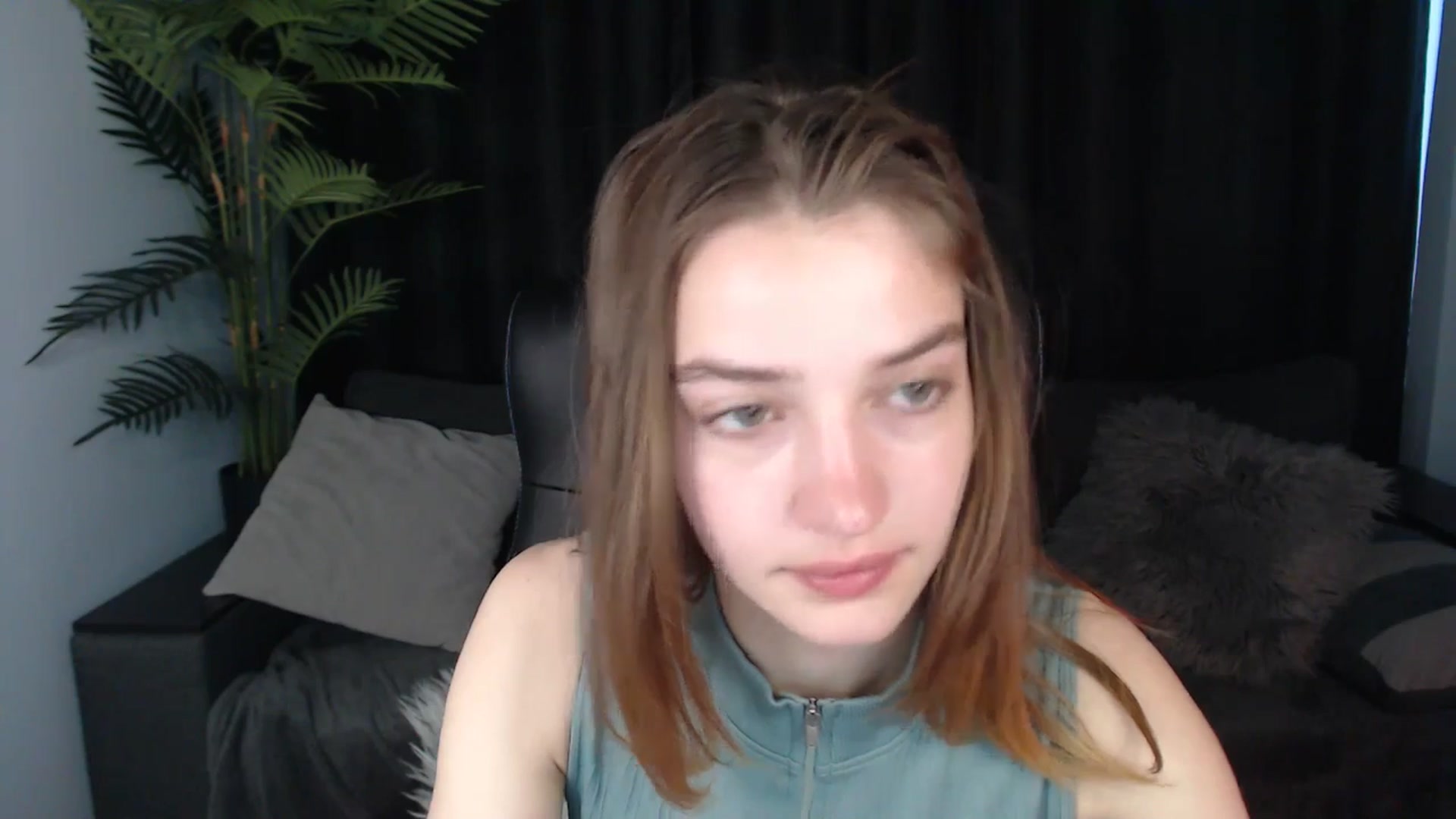 Gallery image thumbnail from LaraMinx's myfreecams stream on, 05/09/2026, 08:46 image 18 of 20