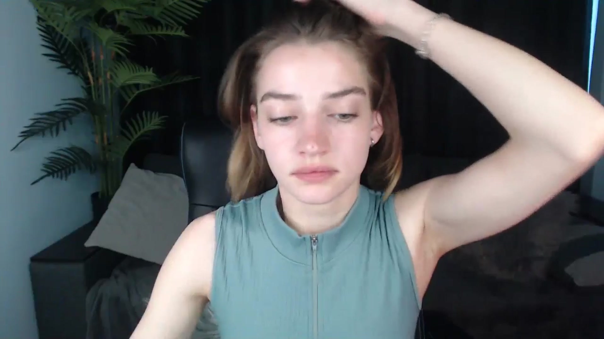 Gallery image thumbnail from LaraMinx's myfreecams stream on, 05/09/2026, 08:46 image 11 of 20