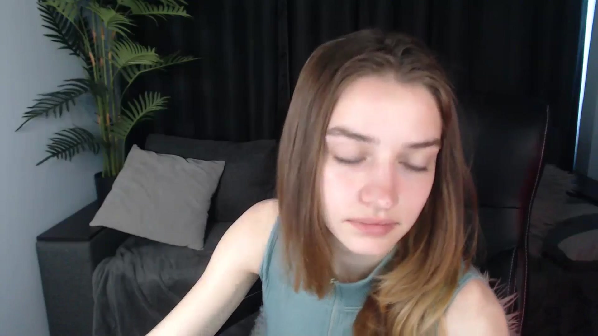 Gallery image thumbnail from LaraMinx's myfreecams stream on, 05/09/2026, 10:24 image 15 of 20