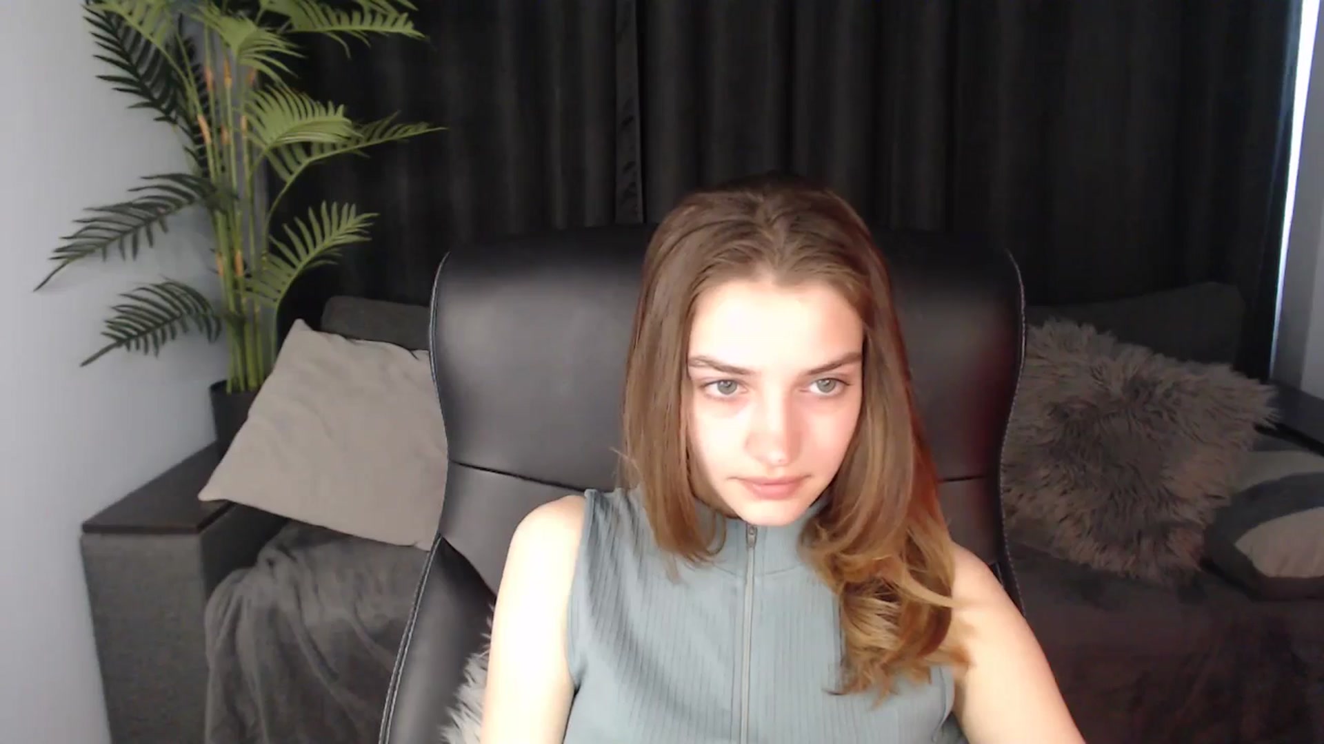Gallery image thumbnail from LaraMinx's myfreecams stream on, 05/09/2026, 10:24 image 5 of 20