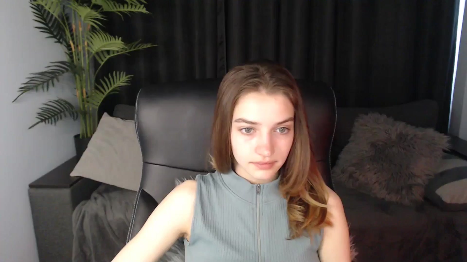 Gallery image thumbnail from LaraMinx's myfreecams stream on, 05/09/2026, 10:24 image 6 of 20