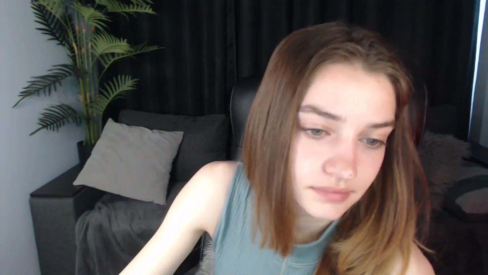 Gallery image thumbnail from LaraMinx's myfreecams stream on, 05/09/2026, 10:24 image 13 of 20