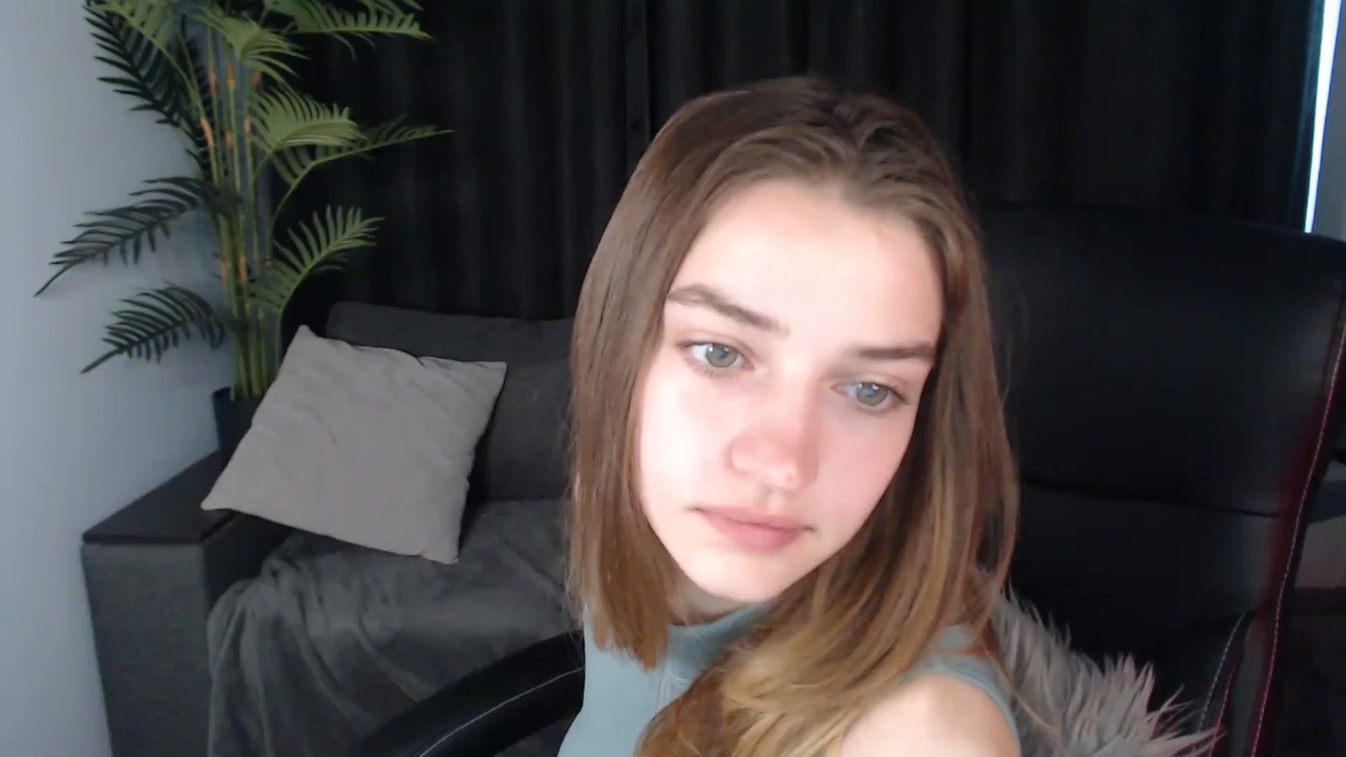 Gallery image thumbnail from LaraMinx's myfreecams stream on, 05/09/2026, 10:24 image 14 of 20