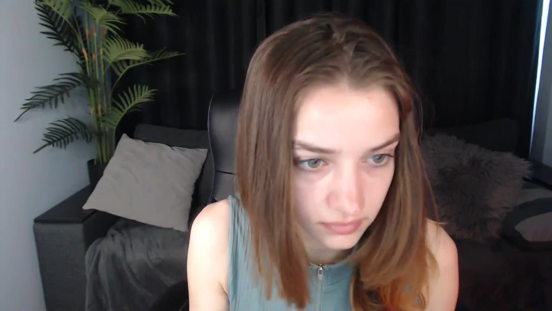 Gallery image thumbnail from LaraMinx's myfreecams stream on, 05/09/2026, 10:24 image 12 of 20