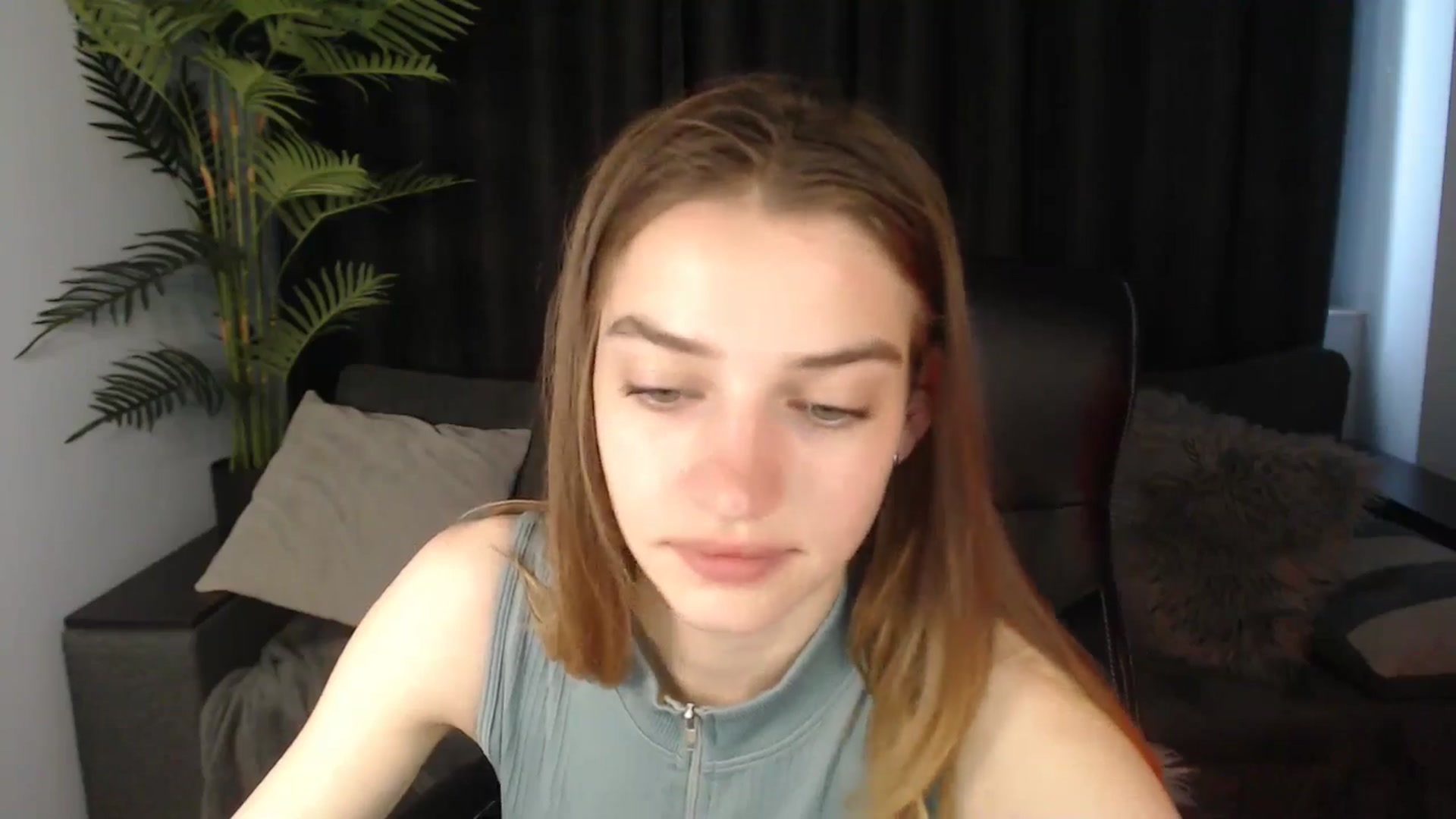 Gallery image thumbnail from LaraMinx's myfreecams stream on, 05/09/2026, 11:26 image 10 of 20