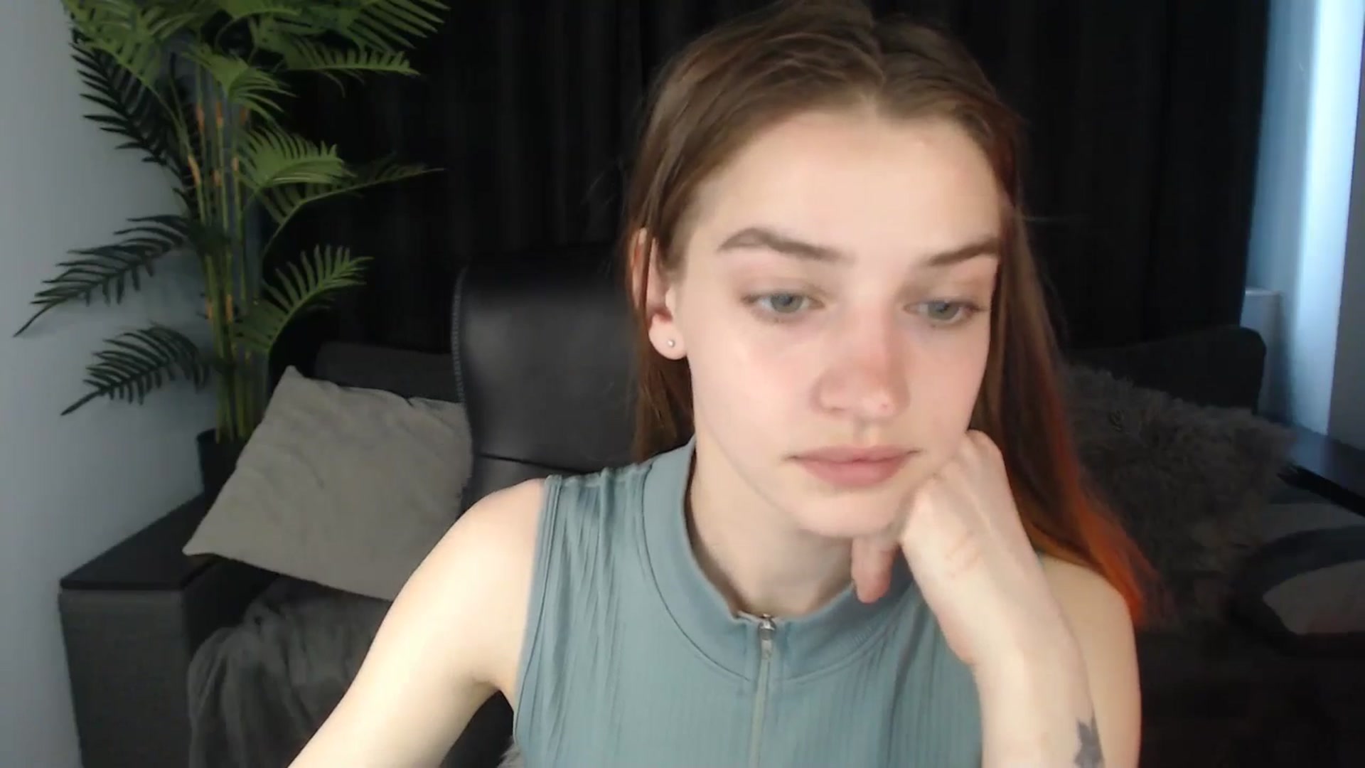 Gallery image thumbnail from LaraMinx's myfreecams stream on, 05/09/2026, 11:26 image 16 of 20