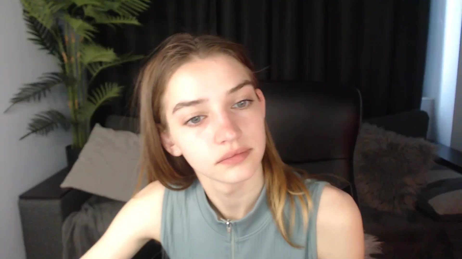 Gallery image thumbnail from LaraMinx's myfreecams stream on, 05/09/2026, 11:26 image 17 of 20