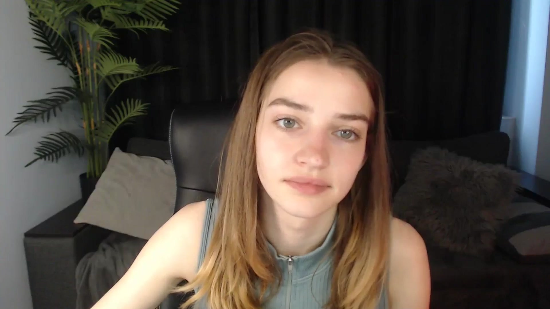Gallery image thumbnail from LaraMinx's myfreecams stream on, 05/09/2026, 11:26 image 7 of 20