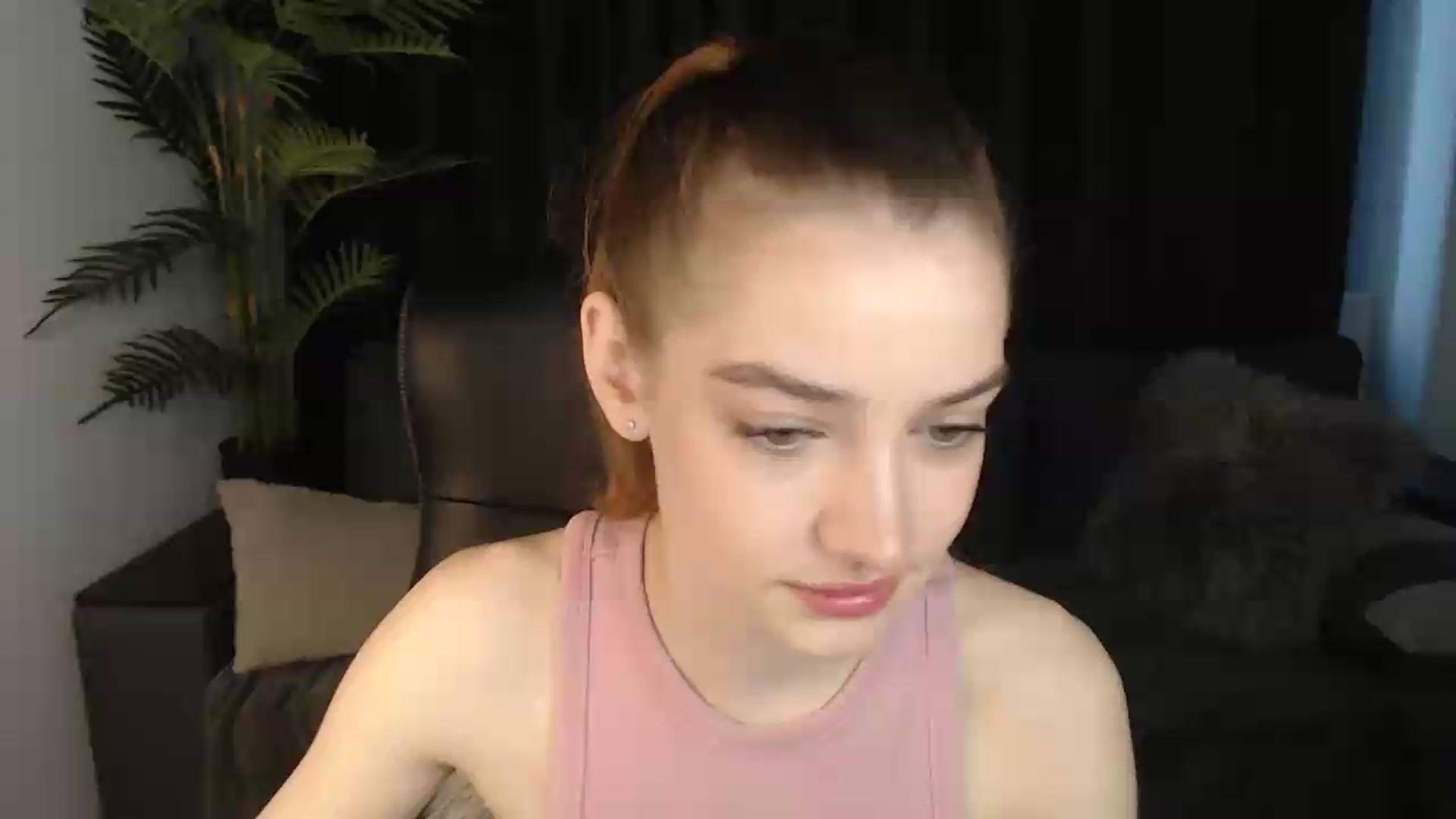 Gallery image thumbnail from LaraMinx's myfreecams stream on, 05/10/2026, 08:29 image 3 of 20