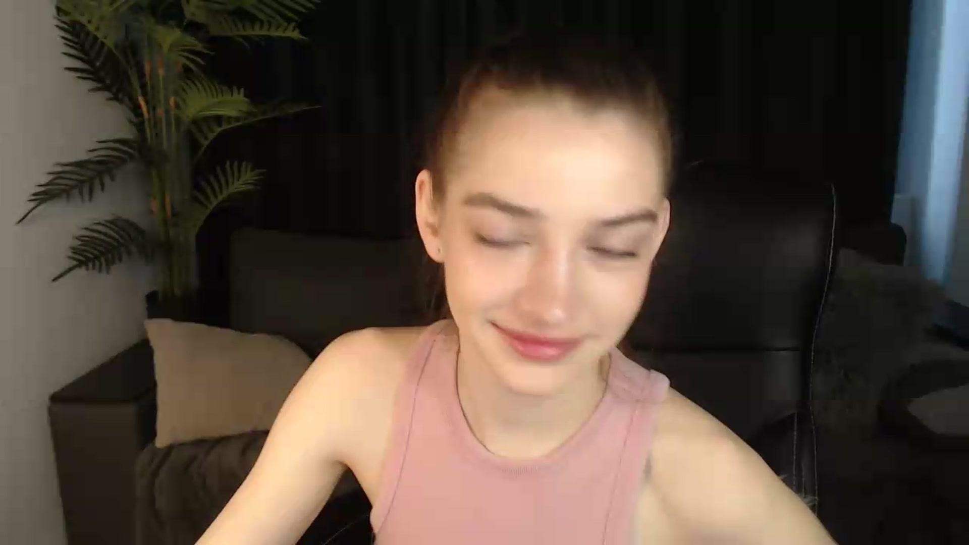 Gallery image thumbnail from LaraMinx's myfreecams stream on, 05/10/2026, 08:29 image 7 of 20