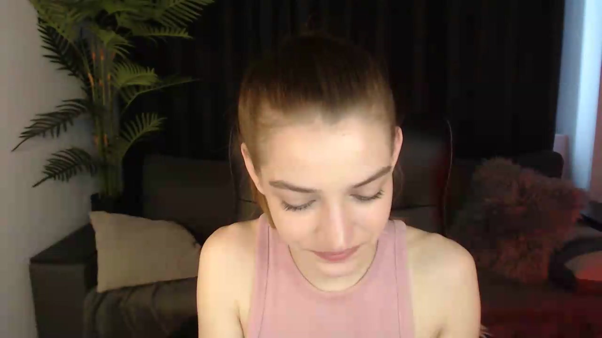 Gallery image thumbnail from LaraMinx's myfreecams stream on, 05/10/2026, 09:50 image 17 of 20