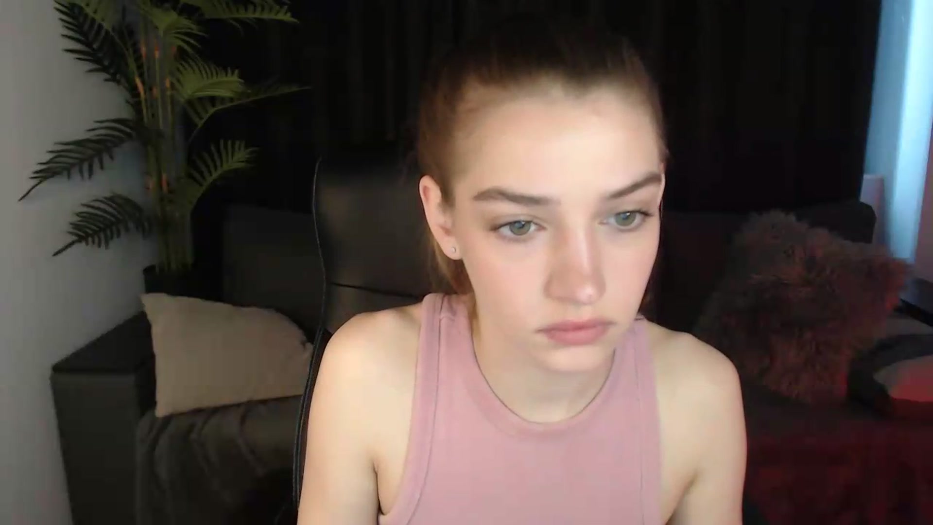 Gallery image thumbnail from LaraMinx's myfreecams stream on, 05/10/2026, 09:50 image 2 of 20